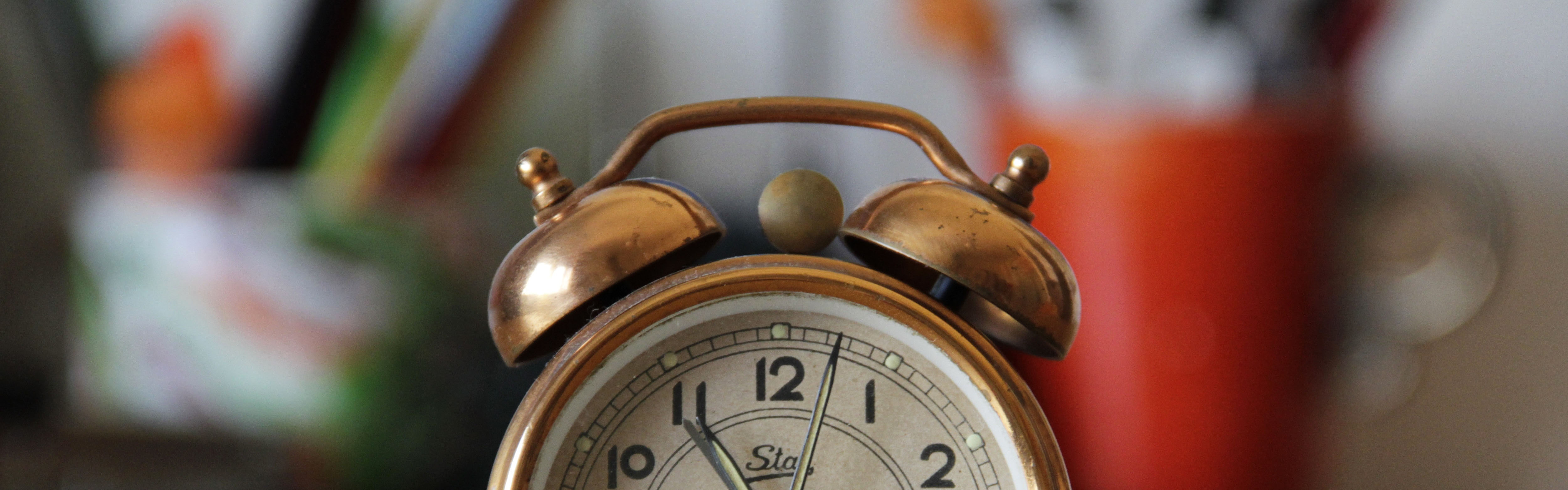 Brass alarm clock, illustrating the timing of testing Facebook ads