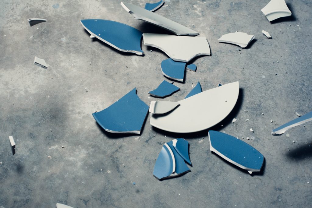 Shattered plate, representing why break up your digital marketing content